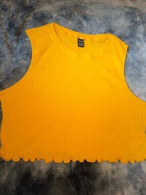 SHEIN Mustard Yellow Ribbed Crop Tank Top | XL